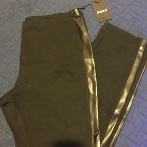 NWT, DKNY Women’s Black dress pants